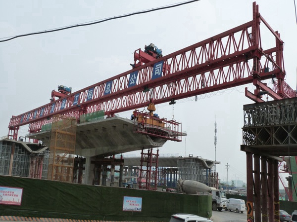 甘肅張掖節(jié)段拼架橋機(jī)租賃廠家 建立架橋機(jī)安全意識